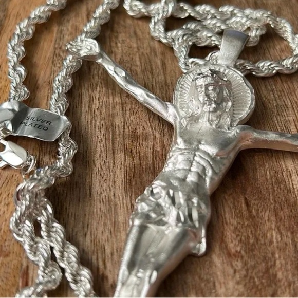 New Jesus pendant rope chain necklace, sterling silver plated unique jewelry - Picture 2 of 9